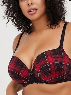 Torrid 46D Red Plaid Bra Lightly Padded 360 Smoothing NWOT